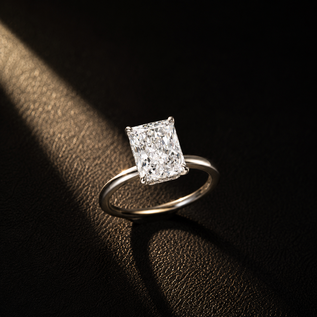 Solitário Essenza Allure em Prata 925 e Moissanita