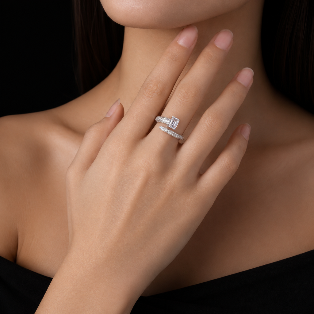 Anel Essenza Allure em Prata 925 e Moissanita
