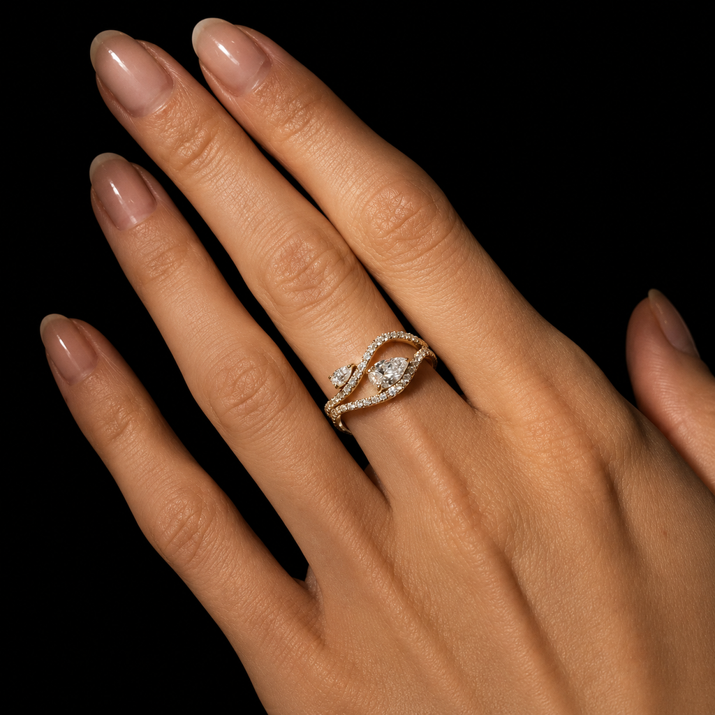 Anel Angle Curve em Prata 925 e Moissanita